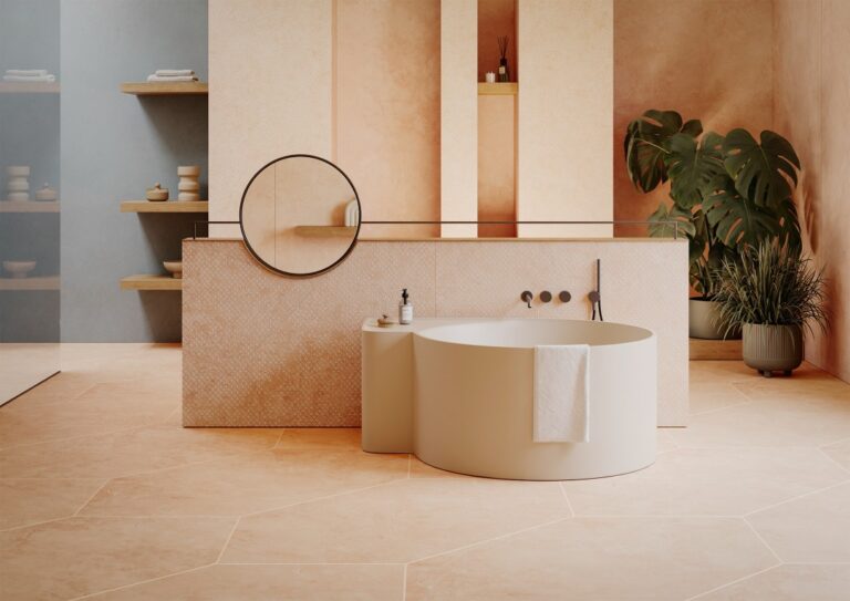 Gigacer Aromas terracottalook in een badkamer met rond bad
