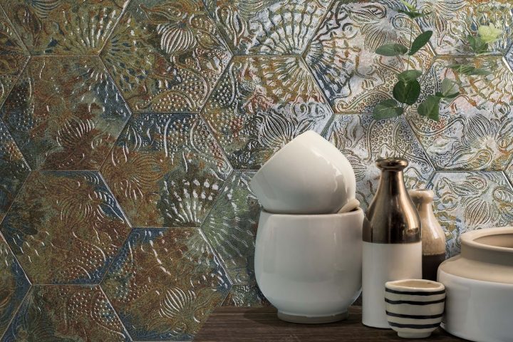 hex25-gaudi-reactive-ocean-25x22-wm2103-69-95-m-2